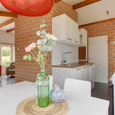 Met Noord-holland Op 5 Min & Ruime Tuin Vp078