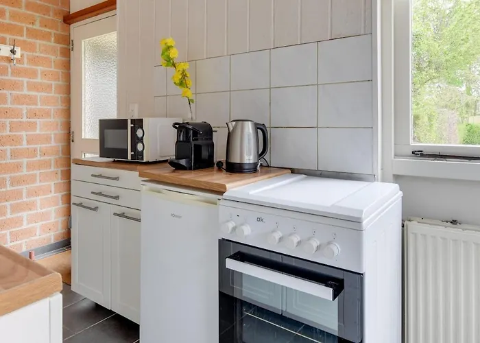 Met Noord-holland Op 5 Min&ruime Tuin Vp078 Warmenhuizen